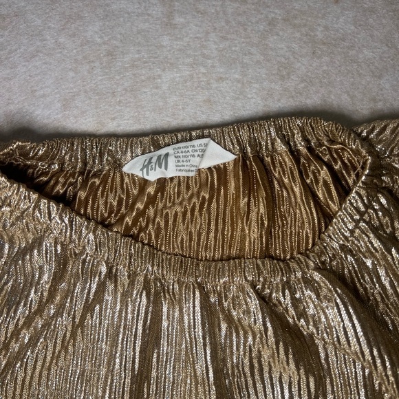 H&M Metallic Gold Textured Top - Picture 6 of 7